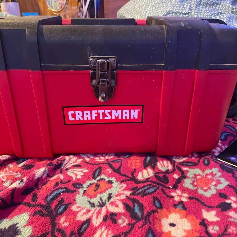 Toolbox - Picture 4 of 4